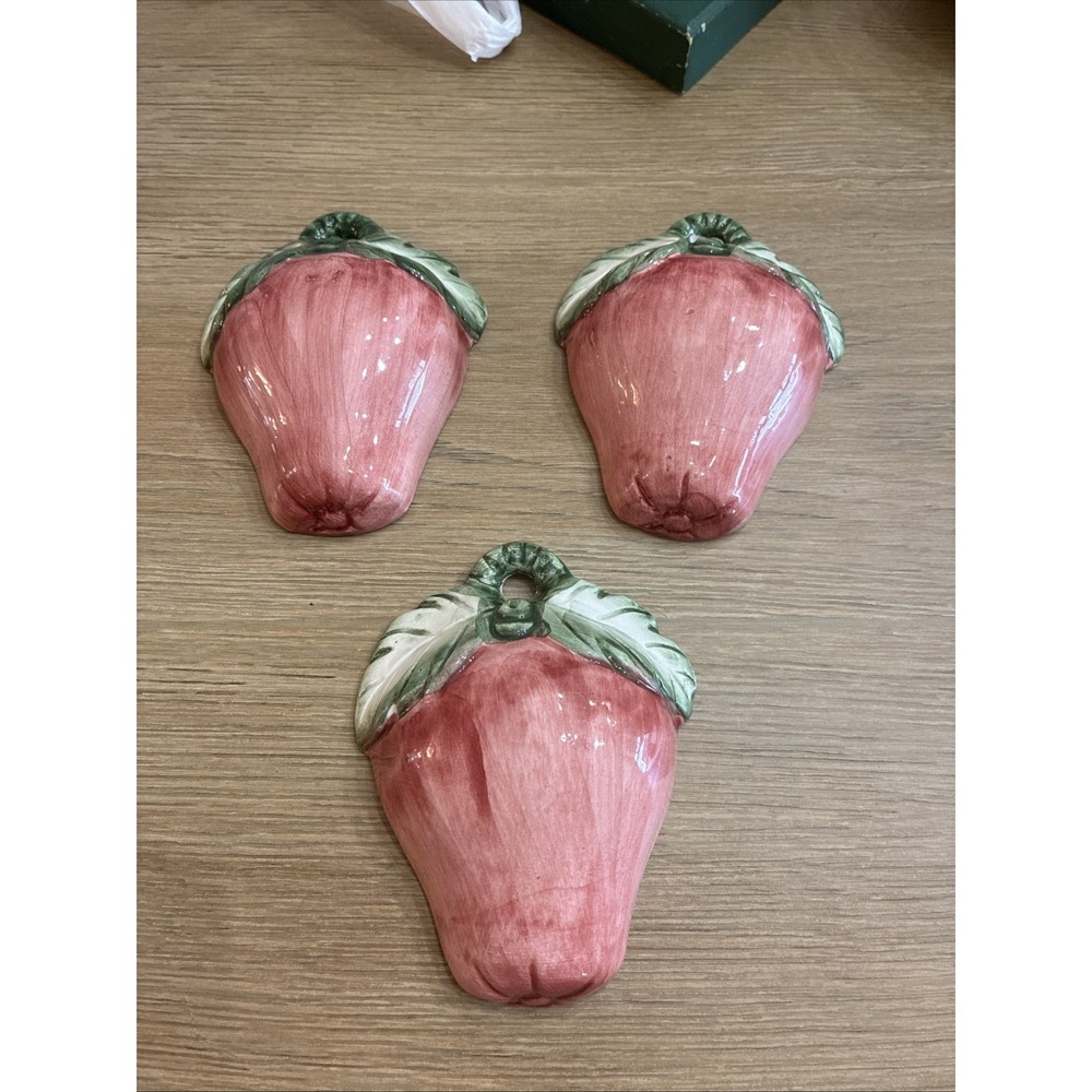 VTG Chalk Ware Apples‎ Wall Decor With Glossy Finish Set Of 3